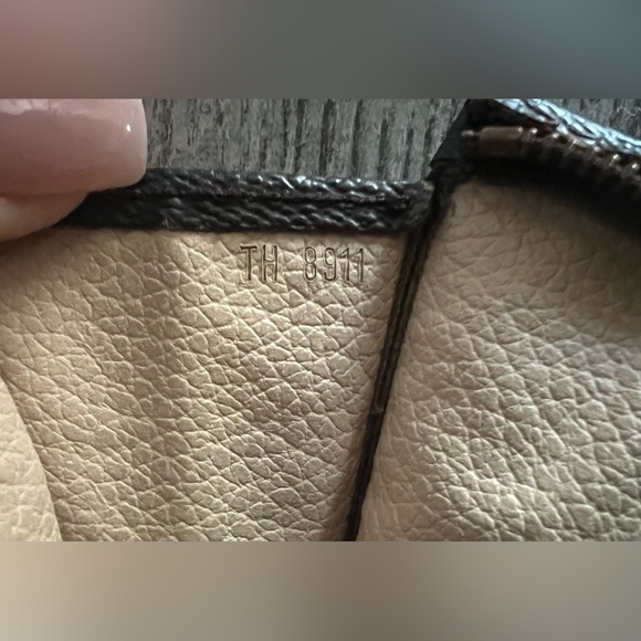 ❌ SOLD ❌ Louis Vuitton Monogram Toiletry Pouch 26/Cosmetic Bag/Clutch - Picture 14 of 14